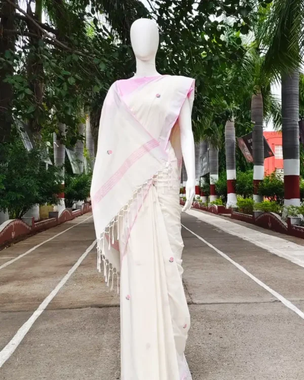 Cotton Booti Saree - Cream Colour