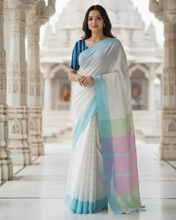 सफ़ेद साड़ी