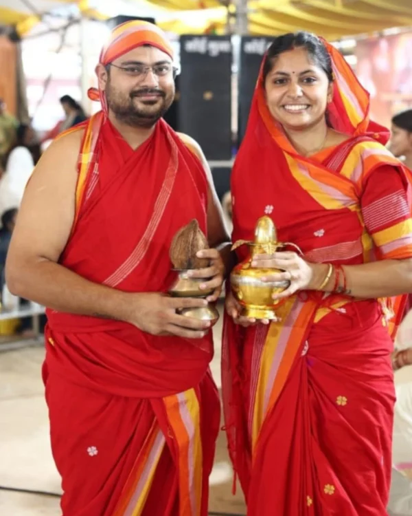 Red set with Yellow Booti