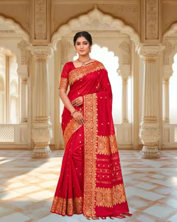 Golden Booti Banarasi Saree
